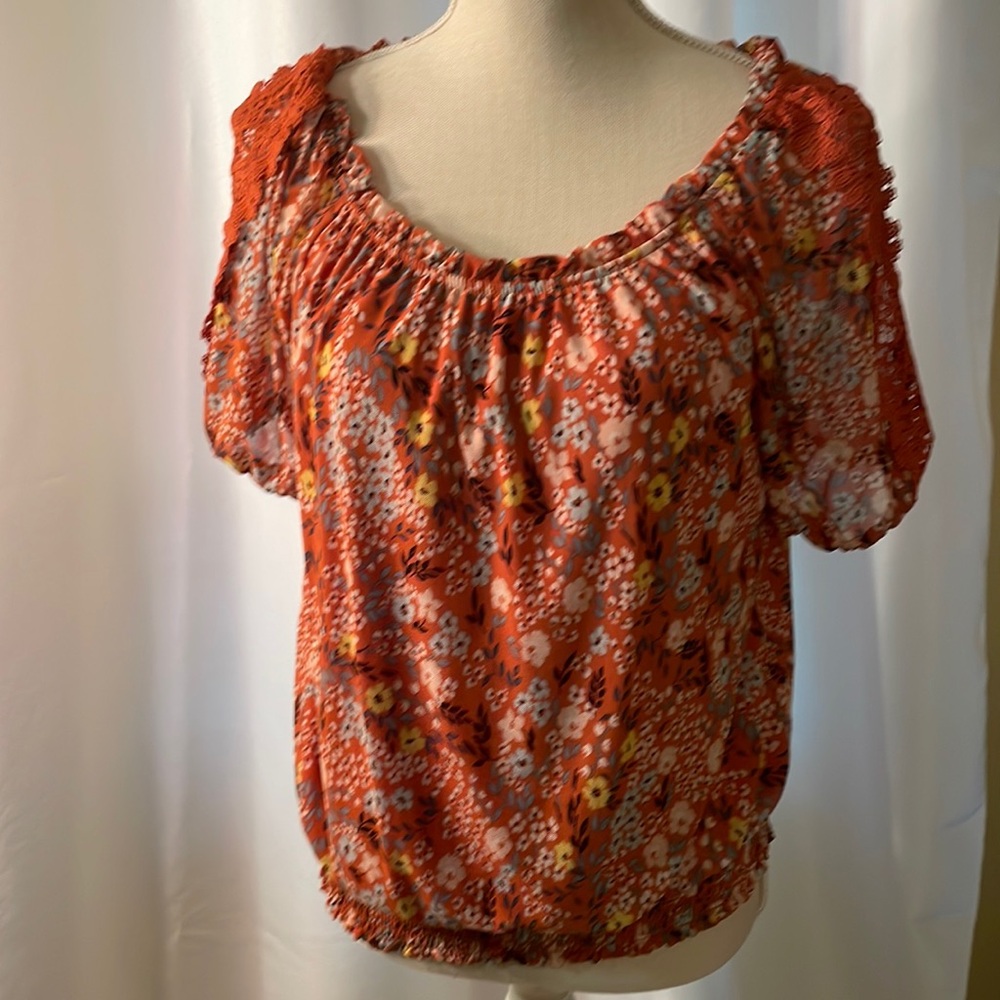 Comfy top would be a great color for Fall!